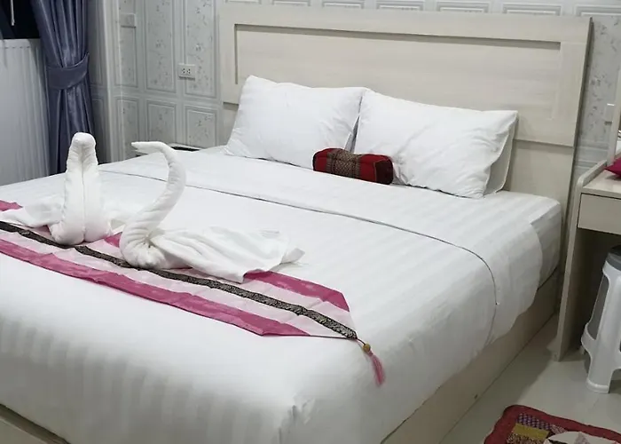 Nina'S Hostel