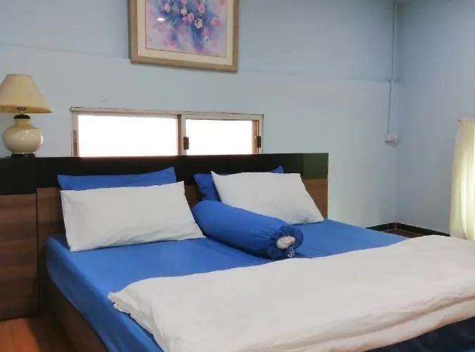 2 Sister Cafe' And Rooms