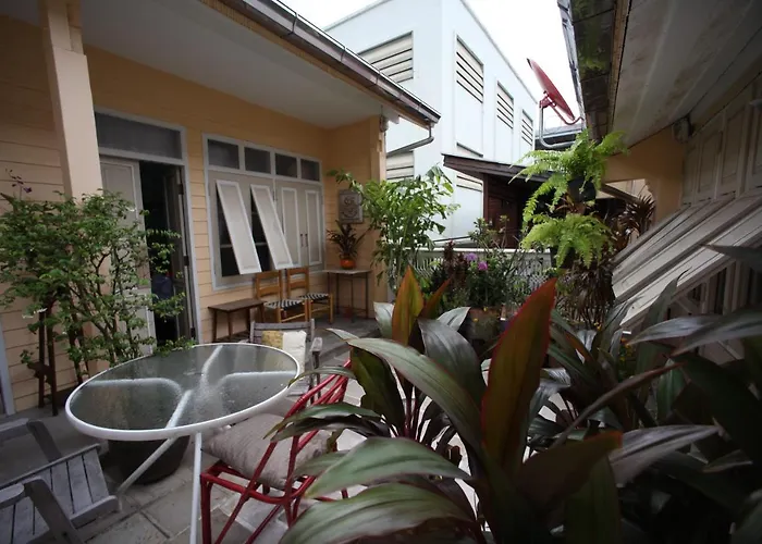 Baan Vaneeda Antique Garden House