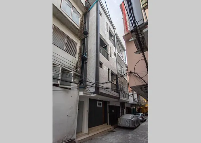 P1 Silom Pan Large Room Full Kitchen Wifi 4-6Pax
