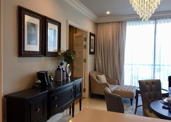 Aguston Sukhumvit 22