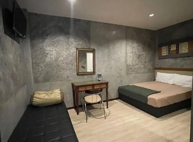Bkk Teak Hostel