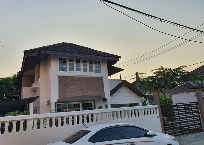 3 Bedroom Cozy Home Skytrain View Bkk
