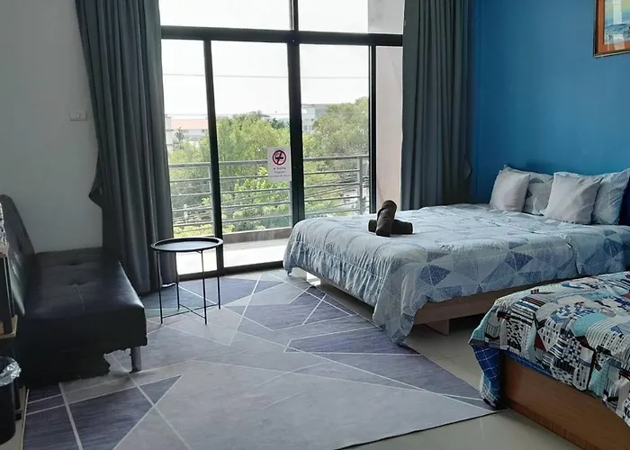 Homey-Sleepy Don Mueang Airport Hostel
