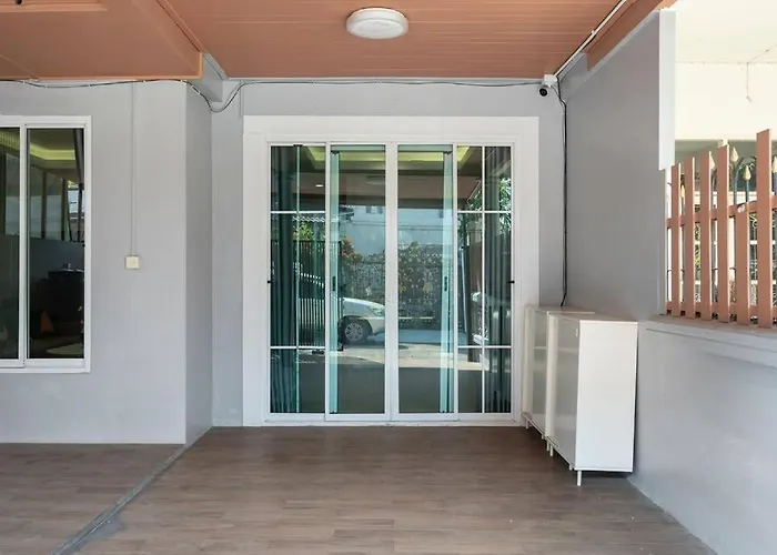 Miq Home 142 Huai Khwang_New4Br/Jodd Fair