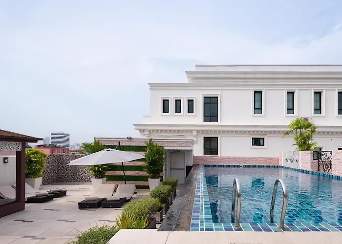 Aspira Hana Executive Suite Thonglor Hotel