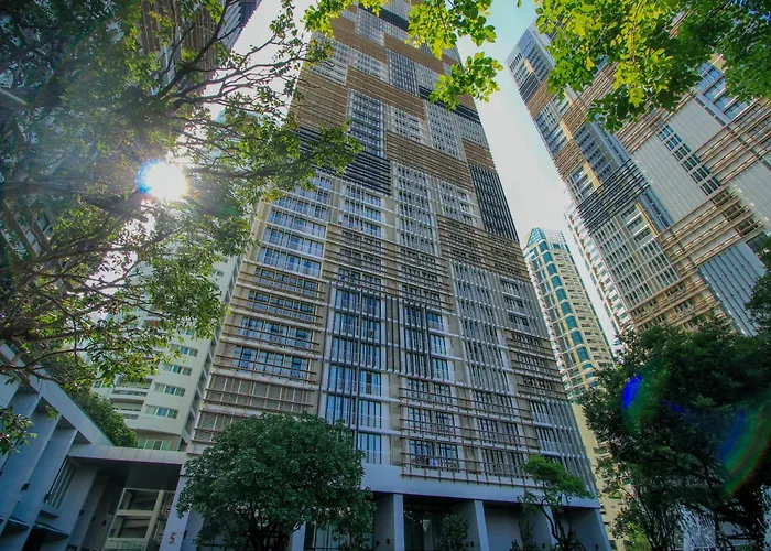 Hampton Residence Next To Emporium