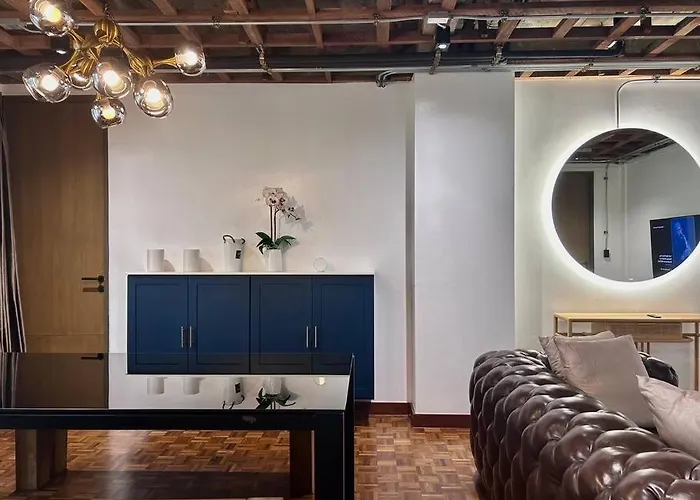 Brown Brick Thonglor - Blue Blueberry