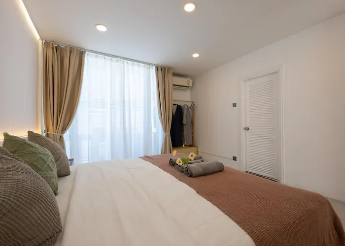 Ratchada Retreat Boutique Suites
