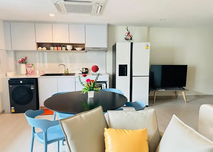 New Ekamai Thonglor Luxury Home Near 711, Bts, Mall