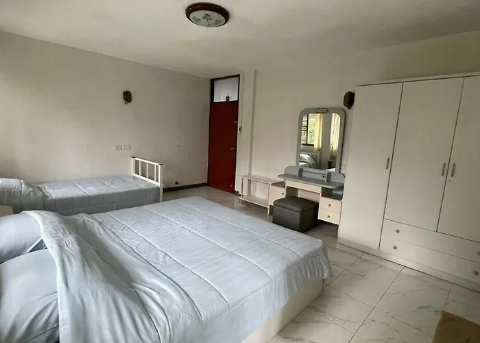 Manoo House E