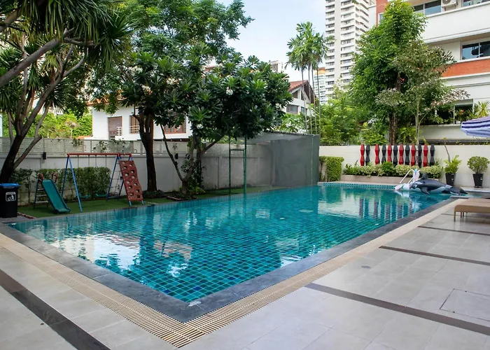 Shine Sukhumvit 33 Aparthotel Phrompong