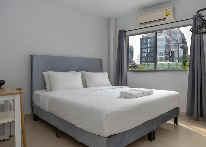 Elite Hotel Nana Sukhumvit 3
