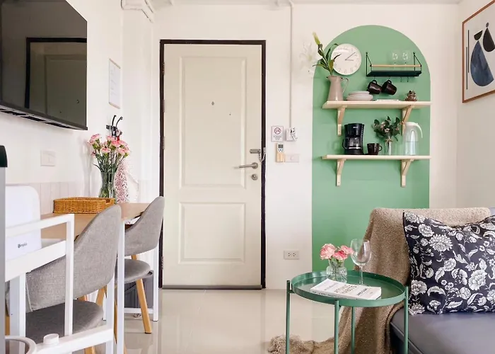 The Giftown Bangkok, Talat Phlu