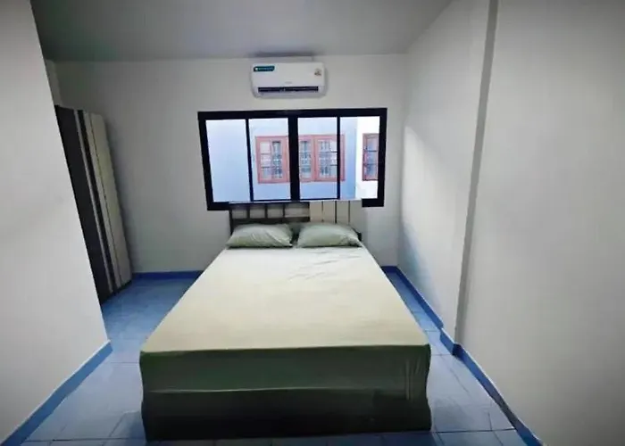 Near Bts Bangchan And Safari Townhouse One Bedroom Can Cooking