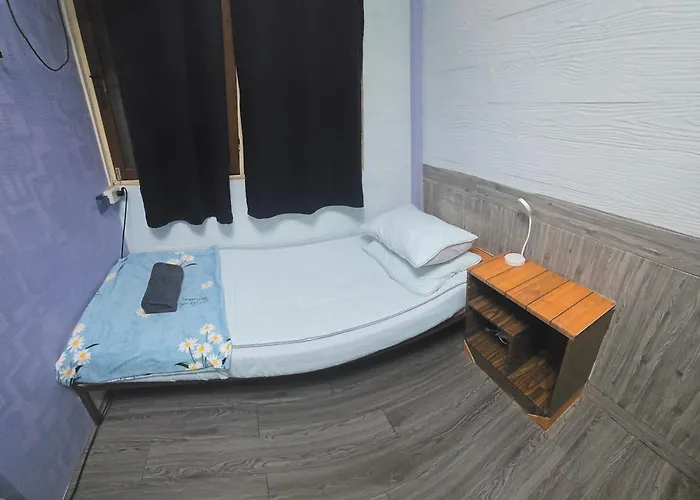 204 Olan Place Spacious Studio With Fan And Wi-Fi Near Bts Skytrain