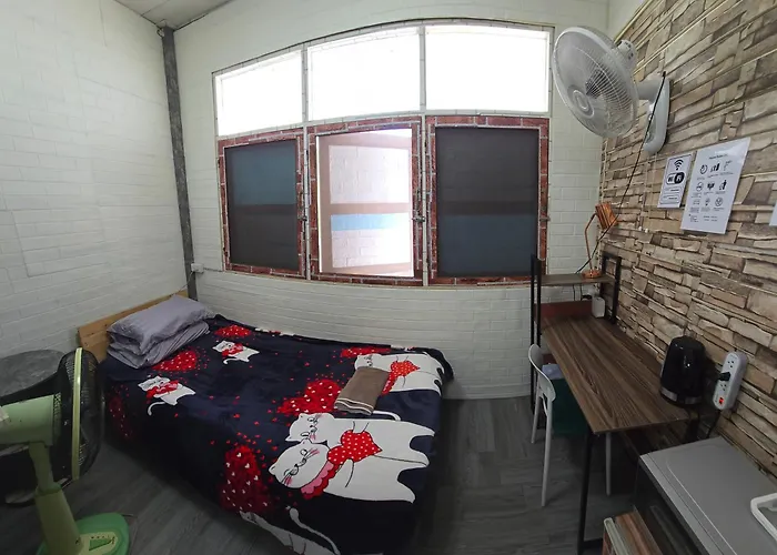 206 Lovely Room With Cool Fan With Full Amenities & Free Wi-Fi