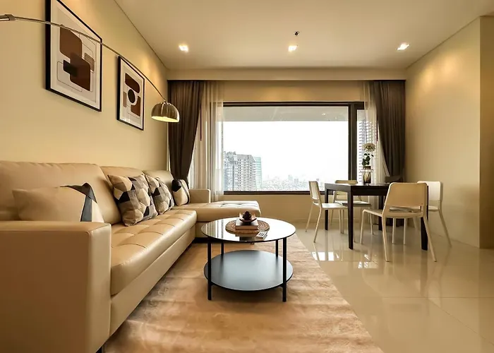 Spacious High Rise 2Br - Ultra Fast Wifi - Phrom Phong