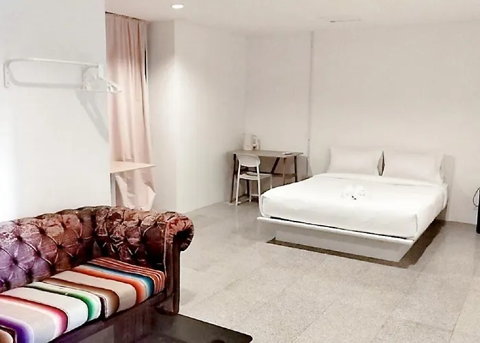 Mitr Inn - Sukhumvit 2 - Bts Nana มิตร อินน์ สุขุมวิท 2 บีทีเอสนานา