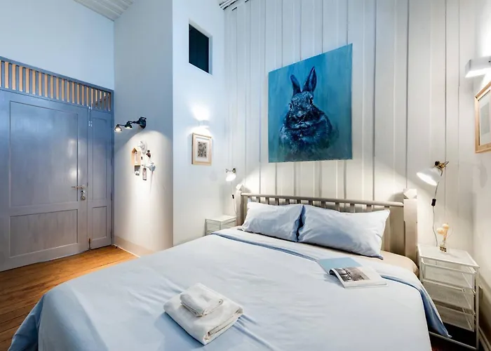 Non Inn The Diamond Artisan King And Twin Rooms With Private Coffee Station And Innercourt Quiet View Near Riverside And Iconsiam