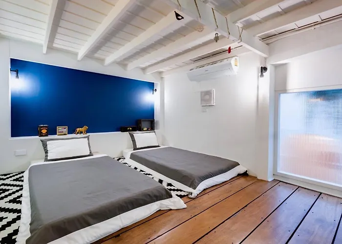 Non Inn The Diamond Artisan And Barber 4 Bedroom Riverside Retreat With King And Twin Rooms