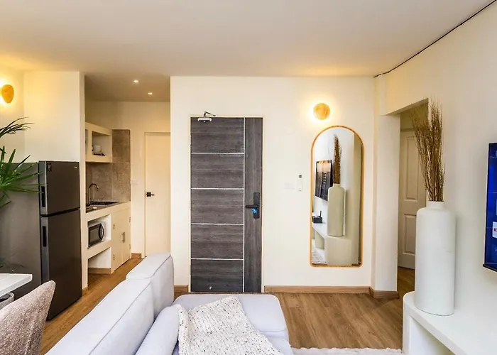 2 Bedroom For 4 Guests Private In Center Of Sathorn