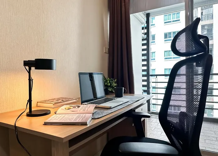 Upscale Expansive 2Br - Ultra Fast Wifi - Phrom Phong