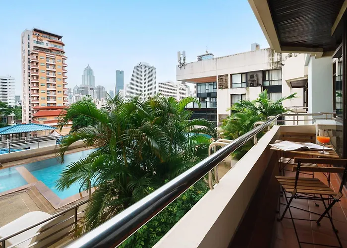 King Bed, Park, Bts 5Min | Free Parking, Fast Wifi