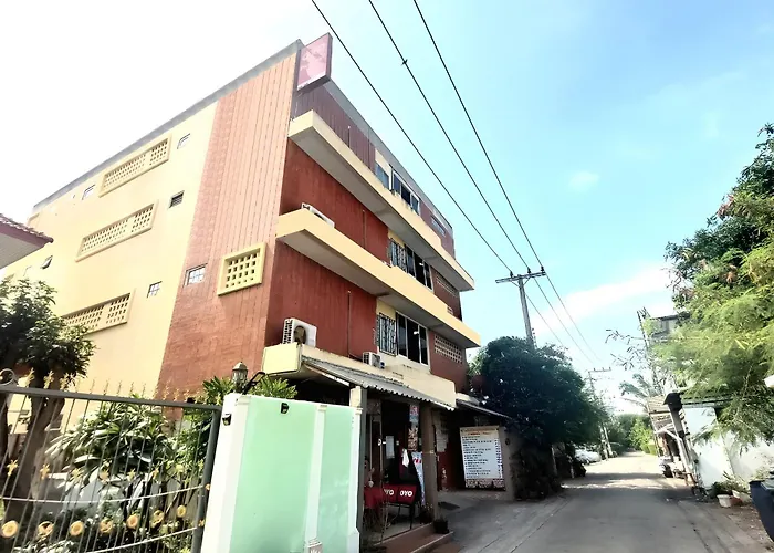 Sukhum Sukhumvit-Onnut Guest House