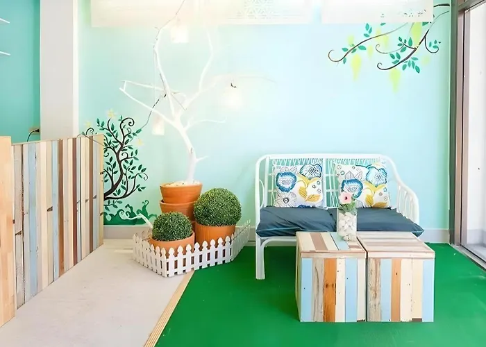 Kamin Bird Hostel