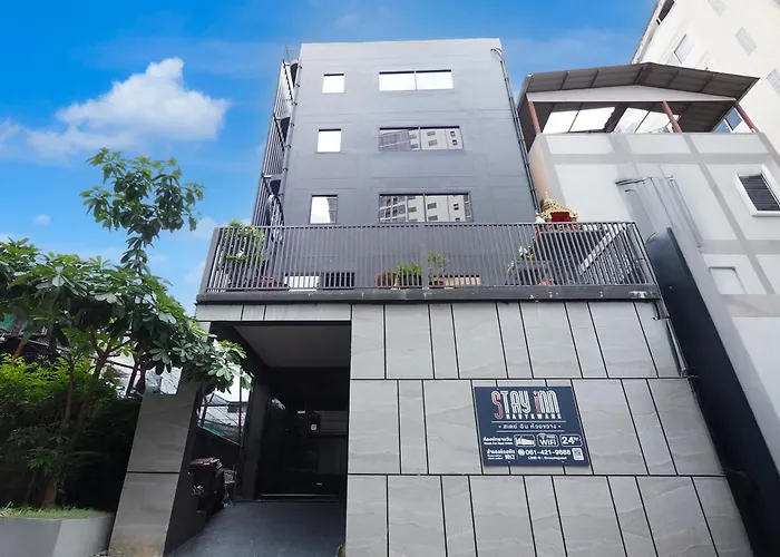 Rq Bangkok Huai Khwang By Collection O
