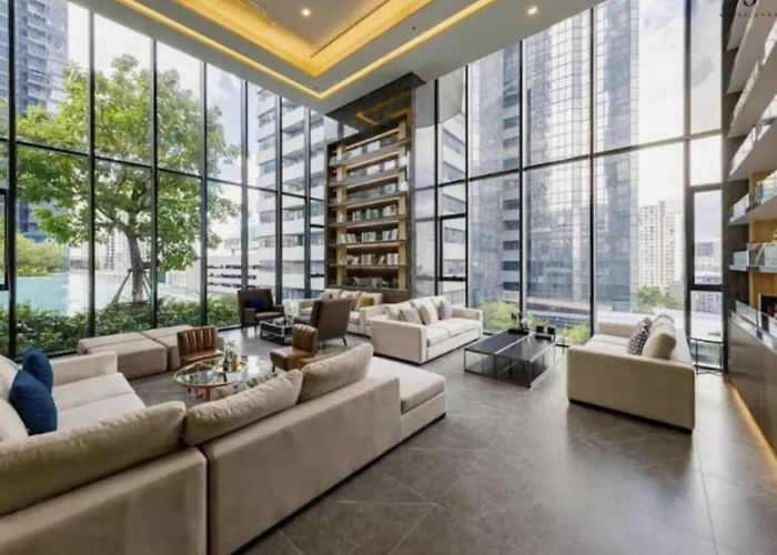 The One Luxury Condo - Asoke Bangkok