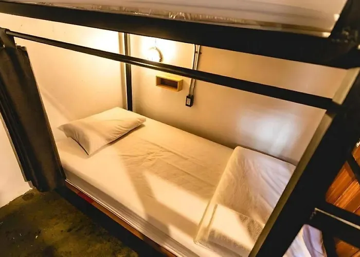 Banana Hostel Donmuang