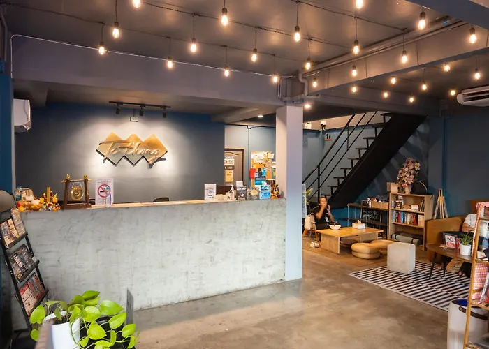 Ti Thong Hostel
