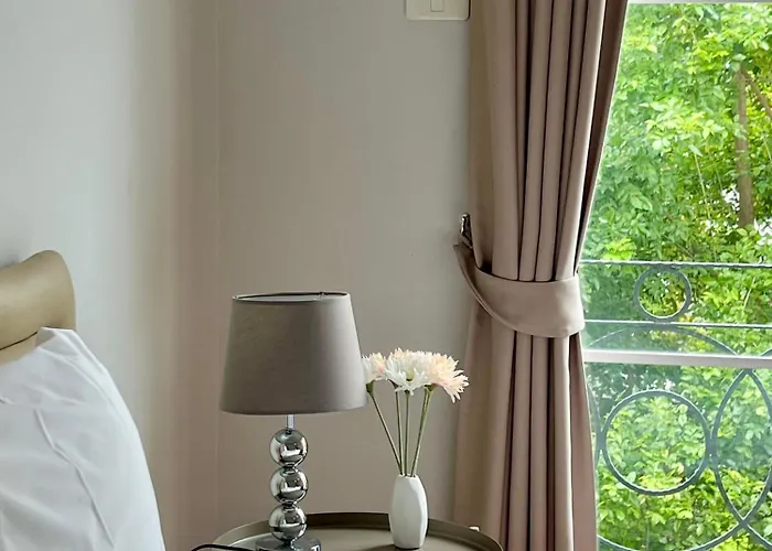 Entire 3Br Townhome In Sukhumvit, Shared Pool, Near Bts&Mrt Asok