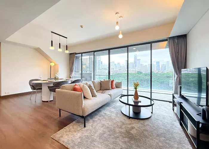 Expansive Luxury 2Br - Ultra Fast Wifi - Phrom Phong