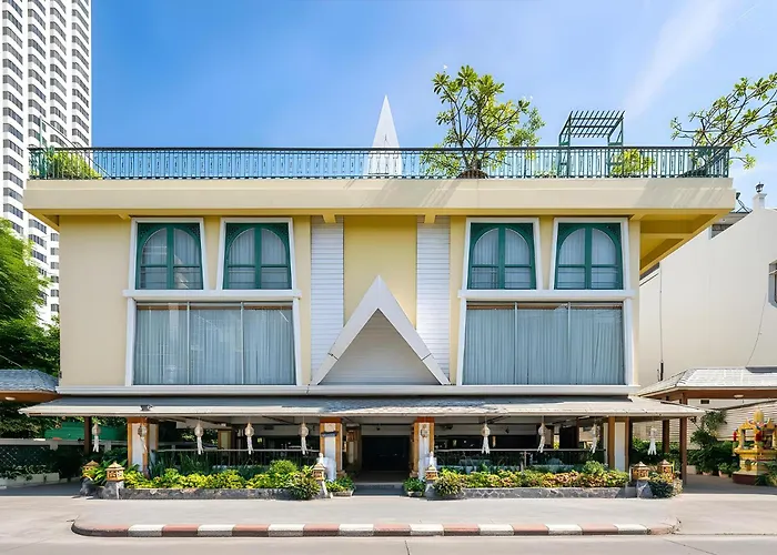 Royal Ivory Sukhumvit Nana
