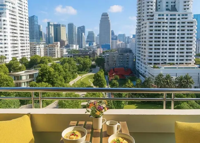 Great Balcony With 2 Beds Executive Unit