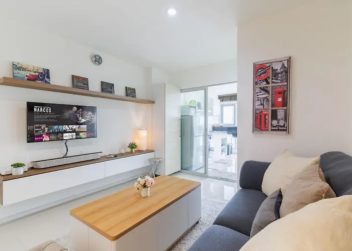 Downtown Spacious Luxury Condo Bkk- 5 Mins Bts!