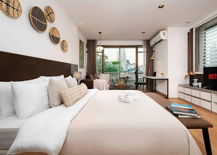 Quiet Asoke/Nana Bts Retreat W/ Skyline & Gym/Park