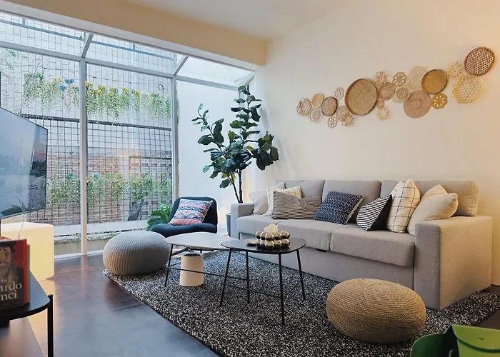 Middle Haus 3Br Home Near Bts Ari, Bangkok