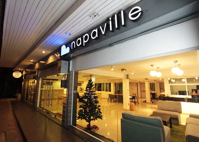Napaville Huai Khwang Hostel