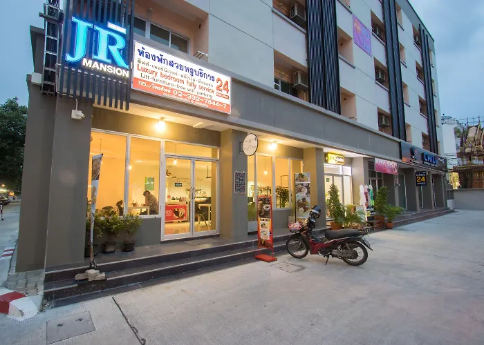 Jr Mansion On Nut Soi 25