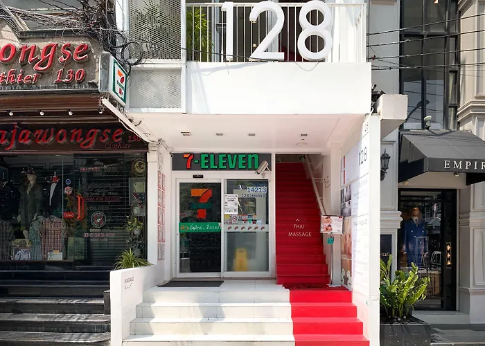 128 Room And Massage