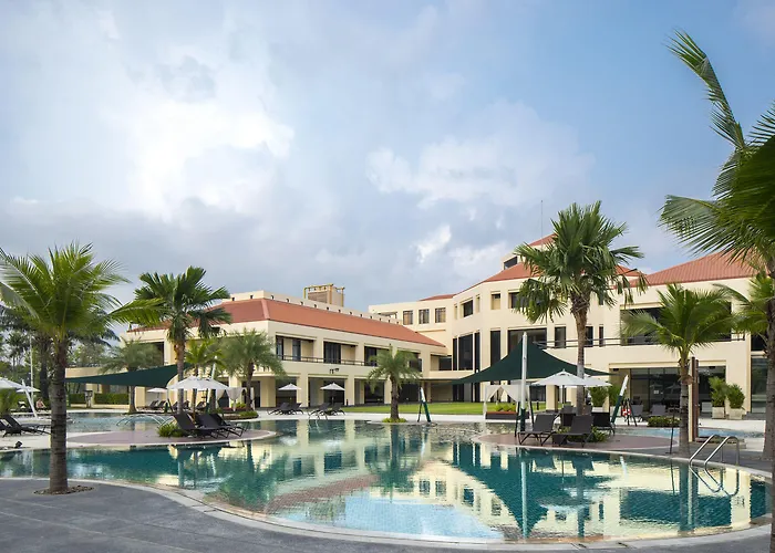 Eastin Thana City Golf Resort Bangkok Free Scheduled Shuttle From Hotel To Suvarnabhumi Airport