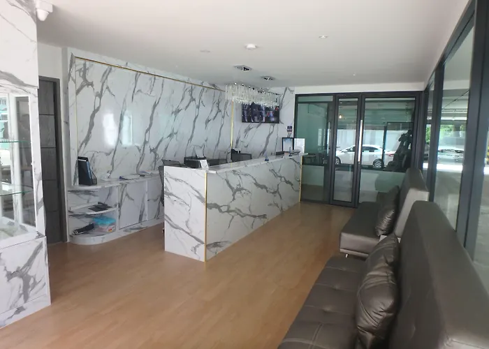 Don Mueang Place Hotel