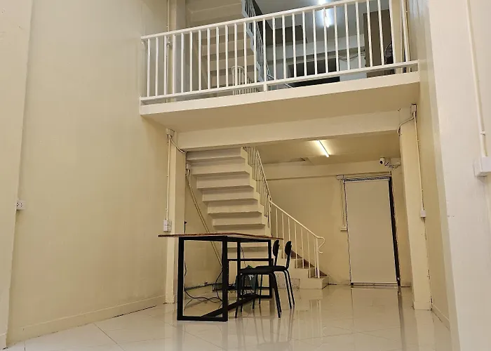 Luca Hostel