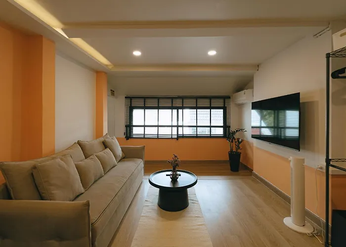 Haus 924 L 5-Level Sanctuary In Ekkamai