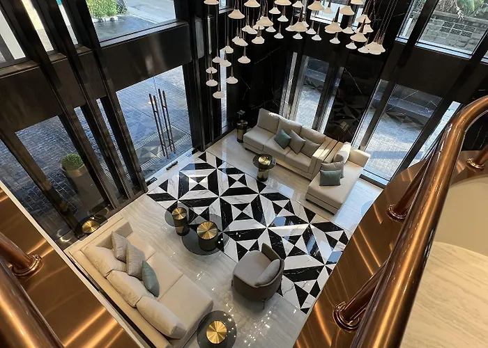 Arni Skye Hotel