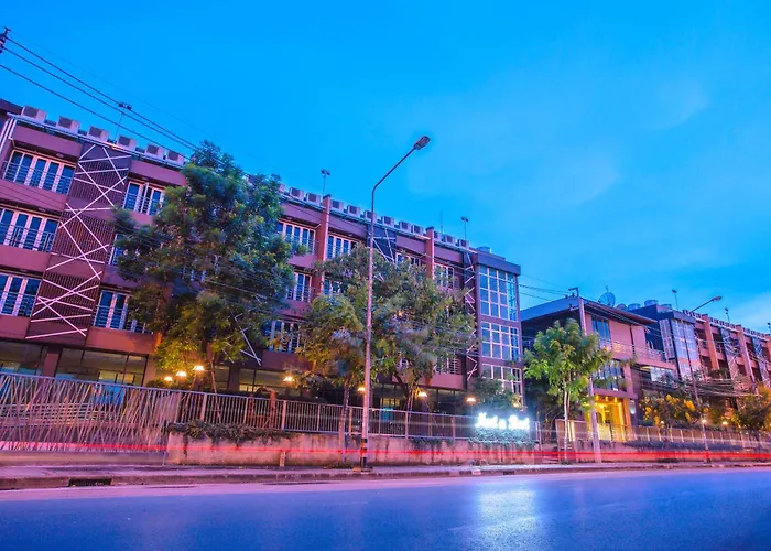 Nest N Rest Hotel